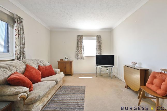 Flat 64 Marina Court, 35-37, Marina, Bexhill-On-Sea photo 4