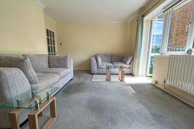 Flat for sale in Down Street, West Molesey