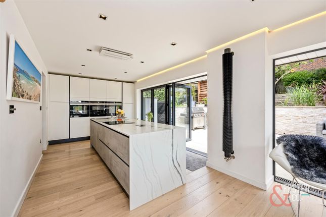 11, Mill Rise, Brighton photo 2