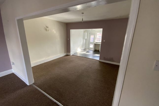 102 Butts Road, Barton-upon-Humber photo 4
