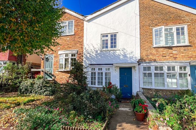 2-bed house on Spreighton Road, West Molesey, £450,000