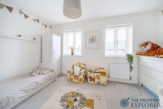 Semi-detached house for sale in Coltsfoot Way, Basingstoke