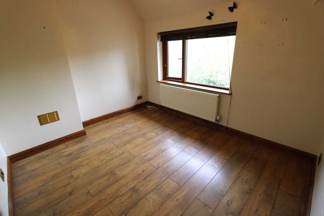 18 Withies Road, Stoke-On-Trent photo 5