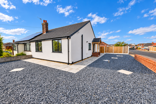 2-bed bungalow on 48, Parksway, Poulton-Le-Fylde, £267,500