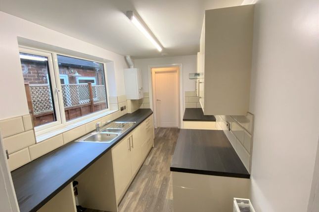 92, Sparrow Terrace, Newcastle photo 2