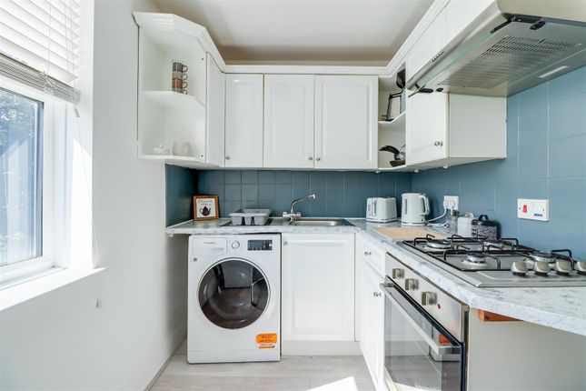 22a, St. Georges Park Avenue, Westcliff-On-Sea photo 4