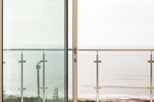 Penthouse for sale in Marine Drive, Brighton