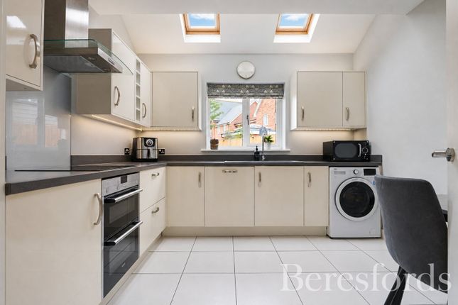 54, Market Lane, Essex photo 4
