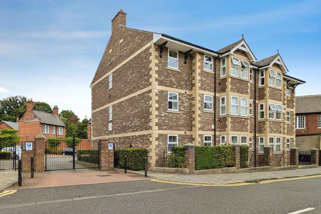 2-bed flat on 6 Middleton Court,, Hutton Terrace, Newcastle upon Tyne, £130,000