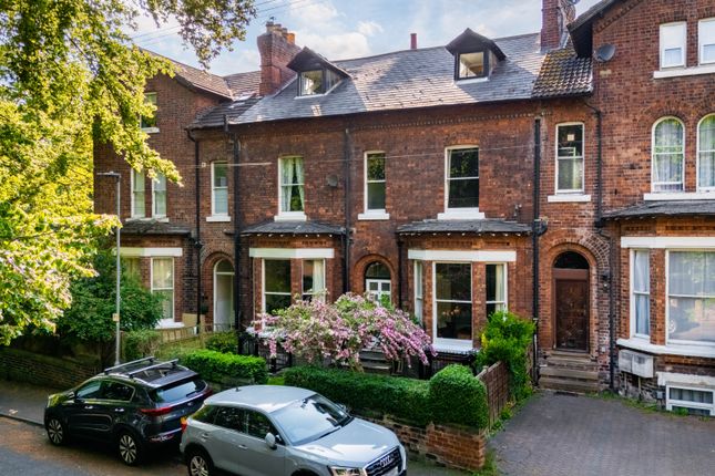 7 Bedroom, Terrace Property