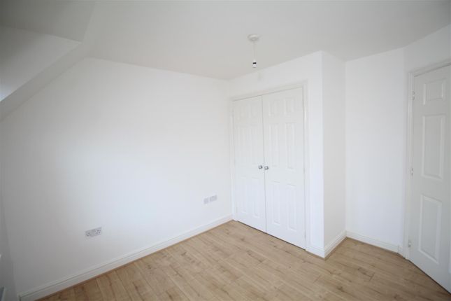 8, Barley Mow View, Ashford photo 4