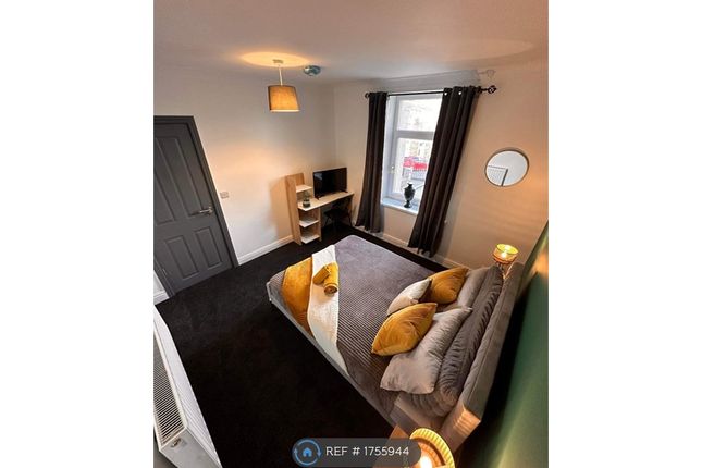 Room to rent in Mysydd Road, Landore, Swansea