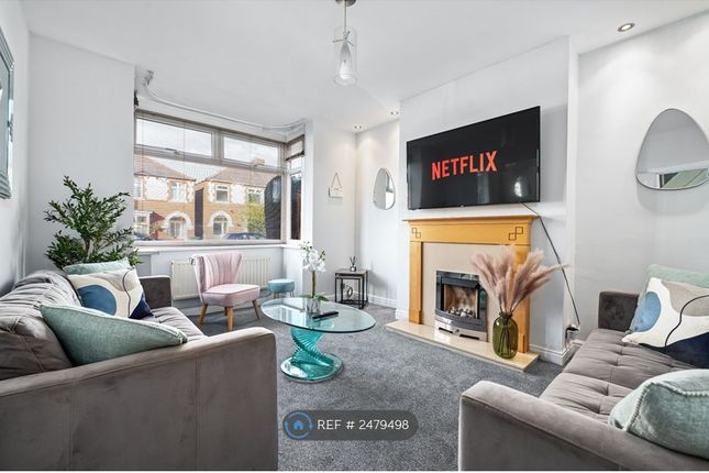 Thumbnail Terraced house to rent in Wentworth Road, Doncaster