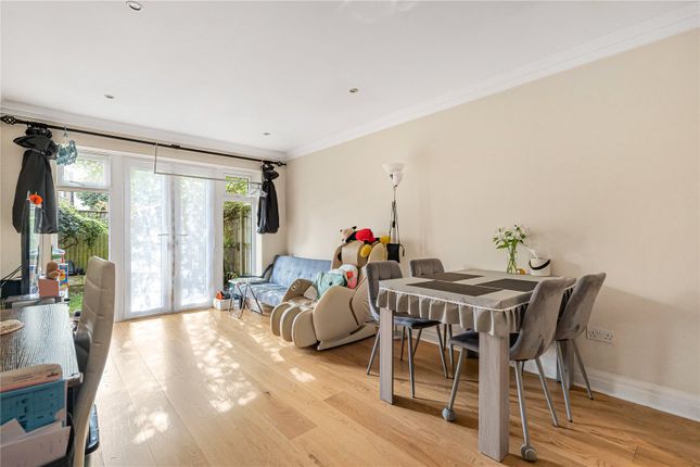 2, Knights Place, Twickenham photo 3