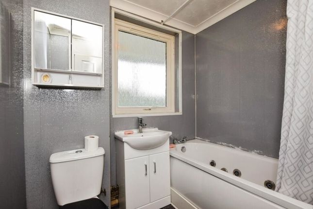 7, Cairngorm Drive, Aberdeen photo 5