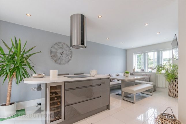 2, Wall Hill View, Dobcross photo 4