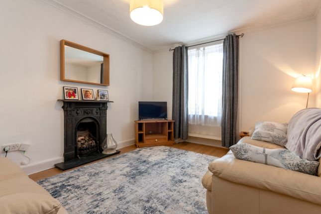 2-bed flat on NA, 69 Bon Accord Street, Aberdeen, £110,000