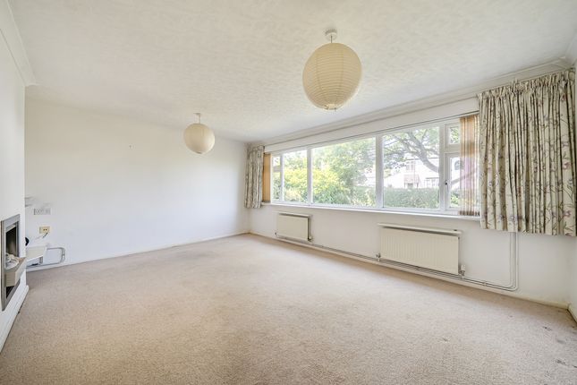 54, Little Herberts Road, Cheltenham photo 4