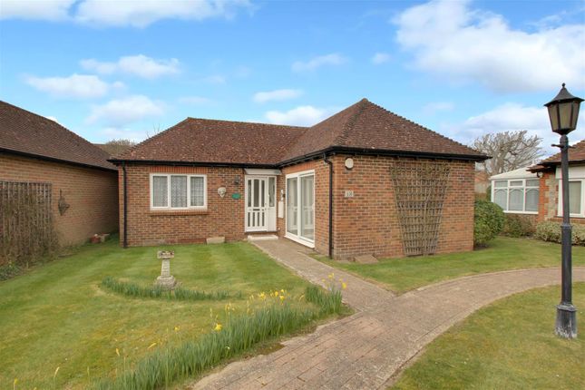 Sea Lane Close, East Preston, Littlehampton Bn16, 2 Bedroom Detached 