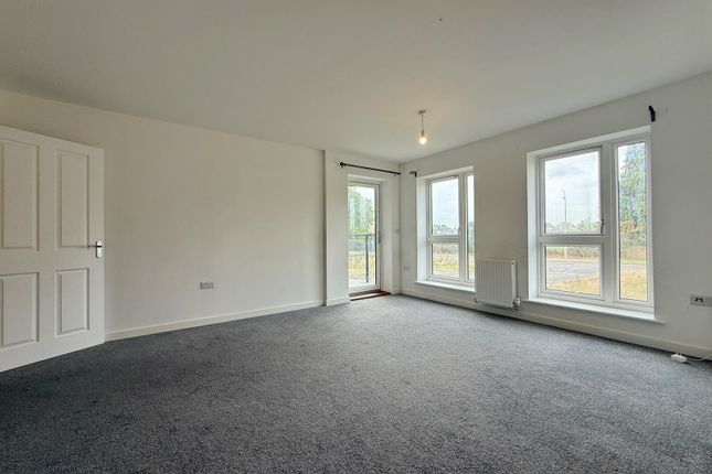 13, Sparrow Street, Rainham photo 2