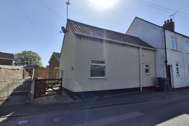 1-bed bungalow on 12a, Station Road, Sleaford, £80,000