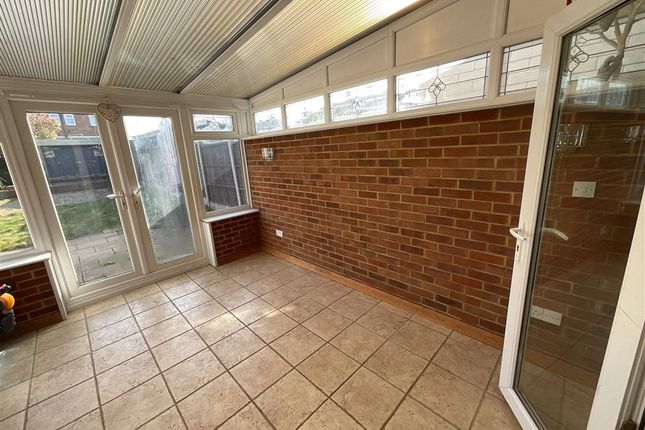 White Avenue Northfleet, Gravesend photo 4
