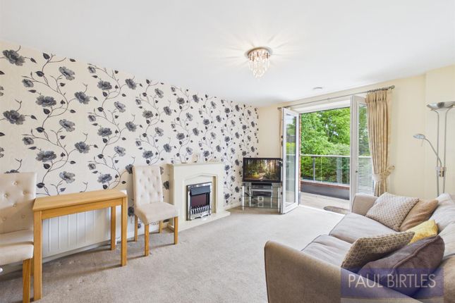 Apartment 15 Oakfield Court, 44 Crofts Bank Road, Manchester photo 3