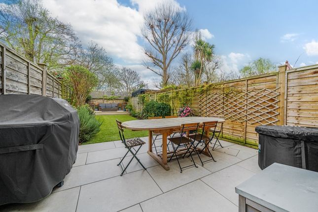 80, Franche Court Road, London photo 4