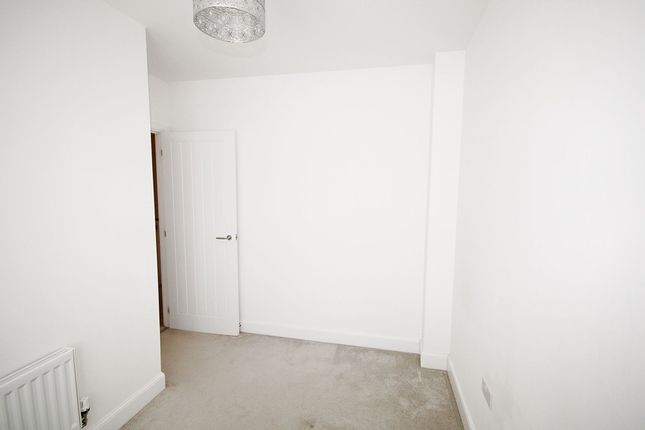 3 Lakenheath Crescent, Warrington photo 5