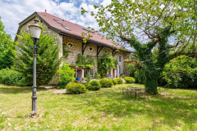 Villa for sale in Chevry, Evian / Lake Geneva, French Alps / Lakes