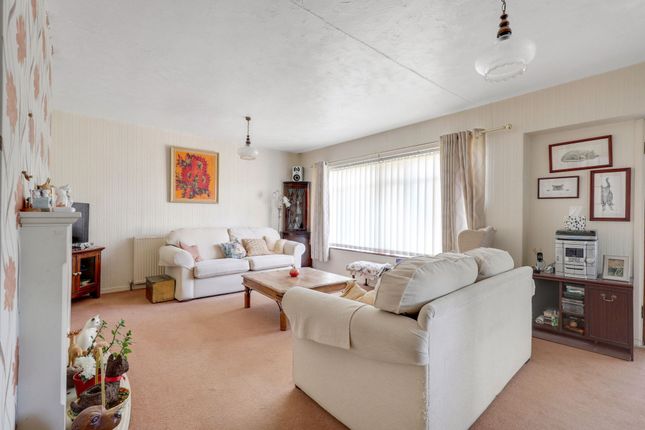 4 Moss Rise, Nottingham photo 4