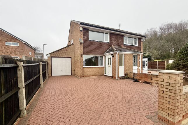 2-bed house on 13, Athlone Rise, Leeds, £225,000