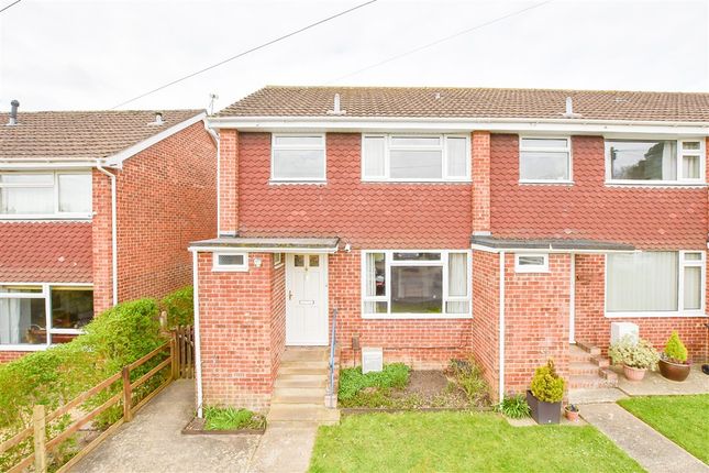 3-bed terraced on Wraysbury Park Drive, Emsworth, £325,000