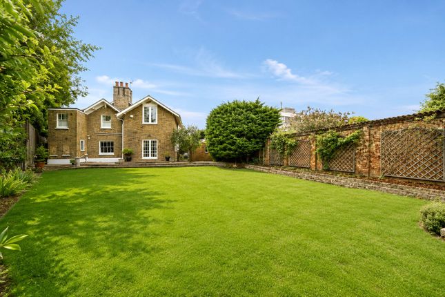 95, Belmont Hill, London photo 3