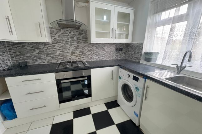 236, Addison Way, Hayes photo 2