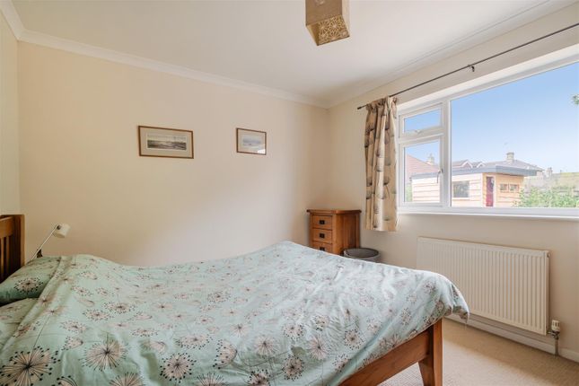 1, Lypiatt Road, Corsham photo 4
