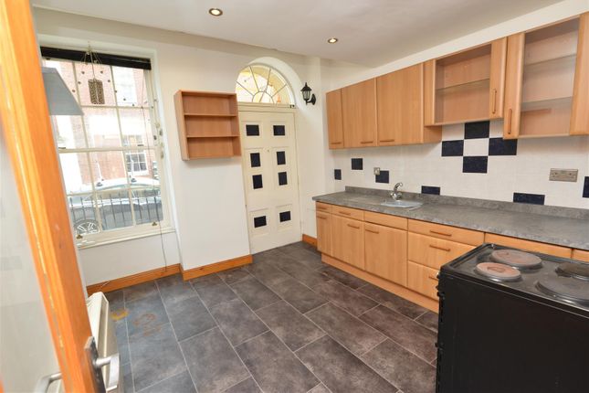 43 Cave Court, Wilder Street, Bristol photo 4