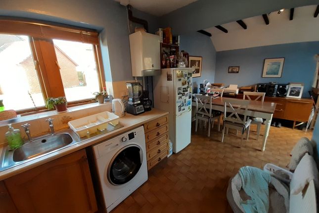 80, Pontwilym, Brecon photo 4