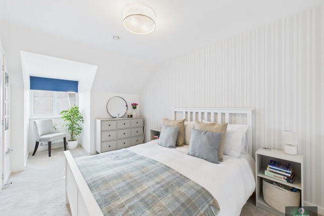 4, Foxglove Drive, Forgewood photo 3