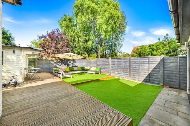 164, Godfrey Way, Dunmow photo 4