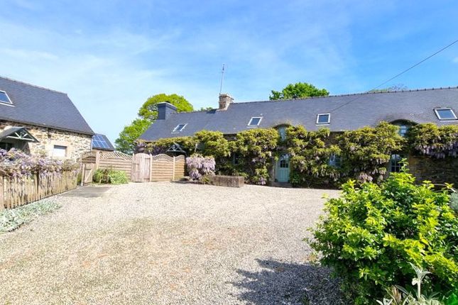 Thumbnail Property for sale in Brittany, Cotes D'armor, Saint-Martin-Des-Pres