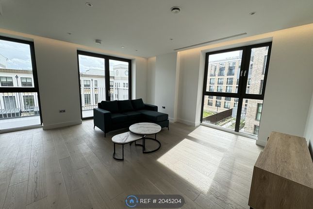 Flat to rent in Dispatch House, London
