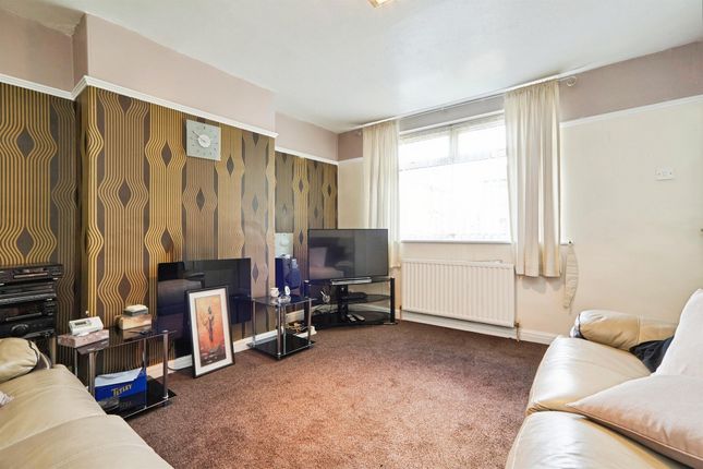 162, Hetton Road, Leeds photo 2
