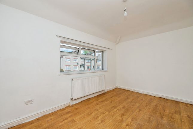 34, Gloucester Road, Dudley photo 4