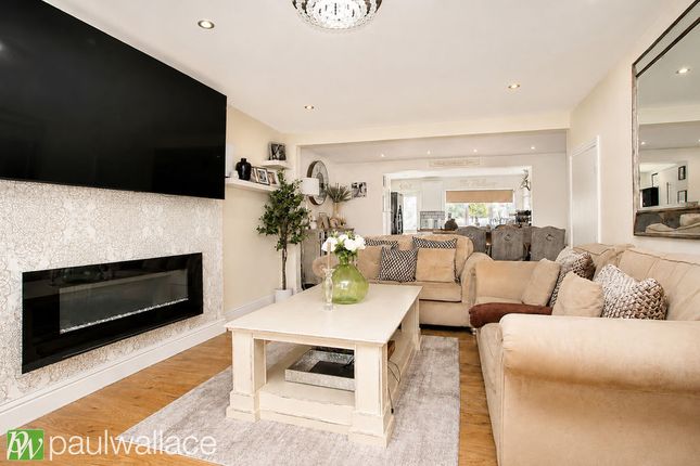 11, Macers Lane, Broxbourne photo 2