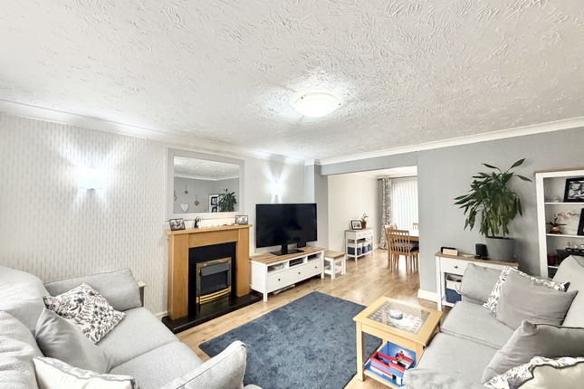 Honeysuckle Place, Bispham photo 2