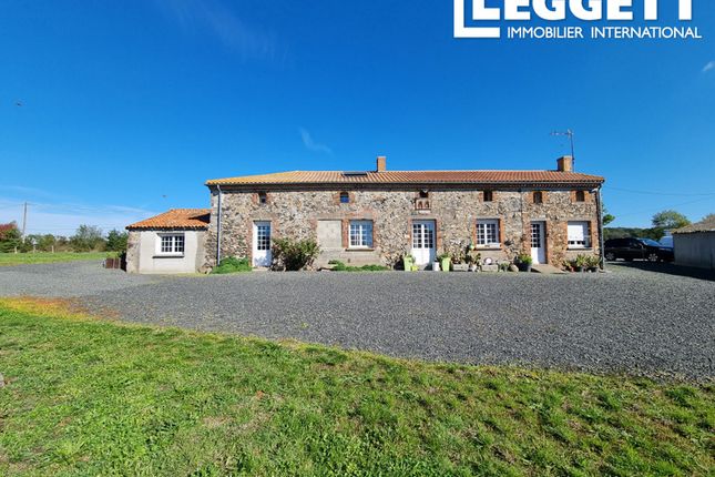 Thumbnail Villa for sale in La Plaine, Maine-Et-Loire, Pays De La Loire