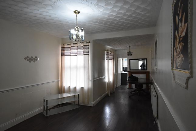 19, Mansel Road, Birmingham photo 5