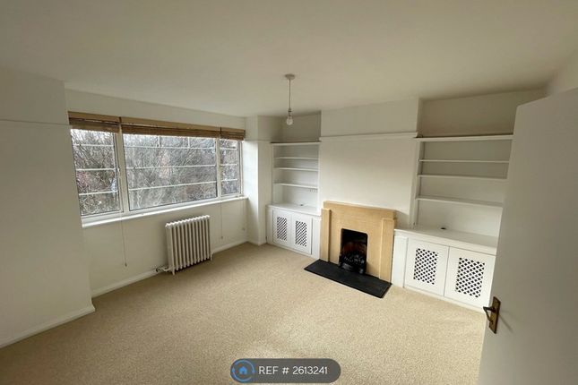 Sunny West Facing Lounge