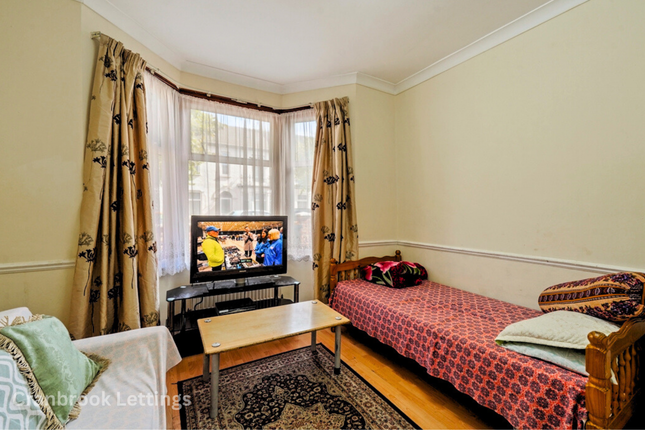 3-bed terraced on Gillett Avenue E6, £545,000